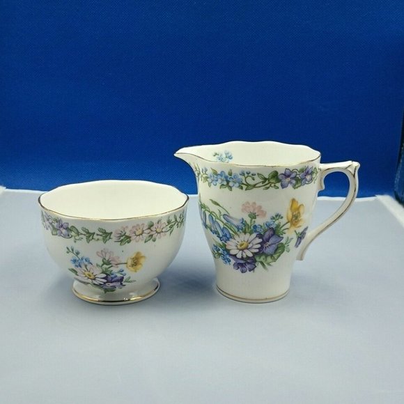 Roslyn Garland Creamer & Sugar Vintage Bone China 1940s England - Picture 8 of 8